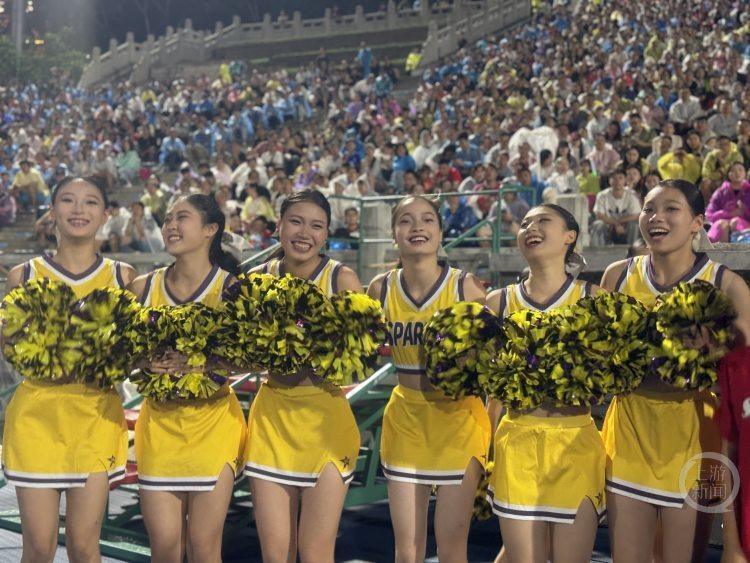 le啦啦操 le啦啦操